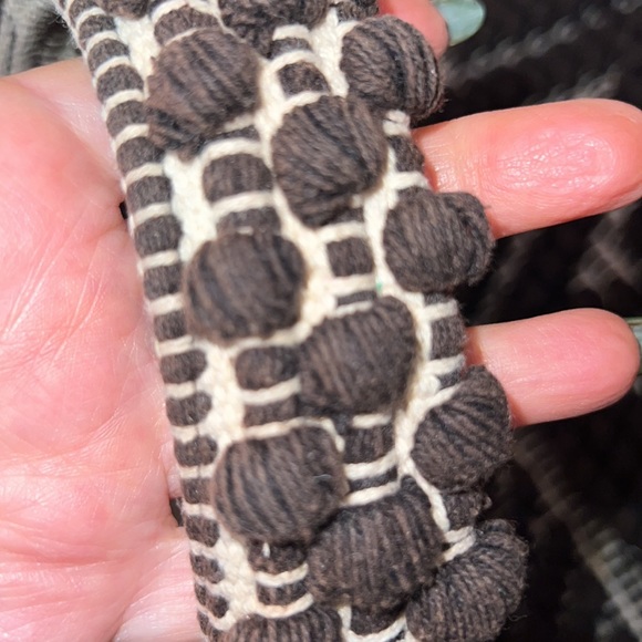 Pearl and Caviar tassel heavy duty woven oversized tote bag - Picture 5 of 15